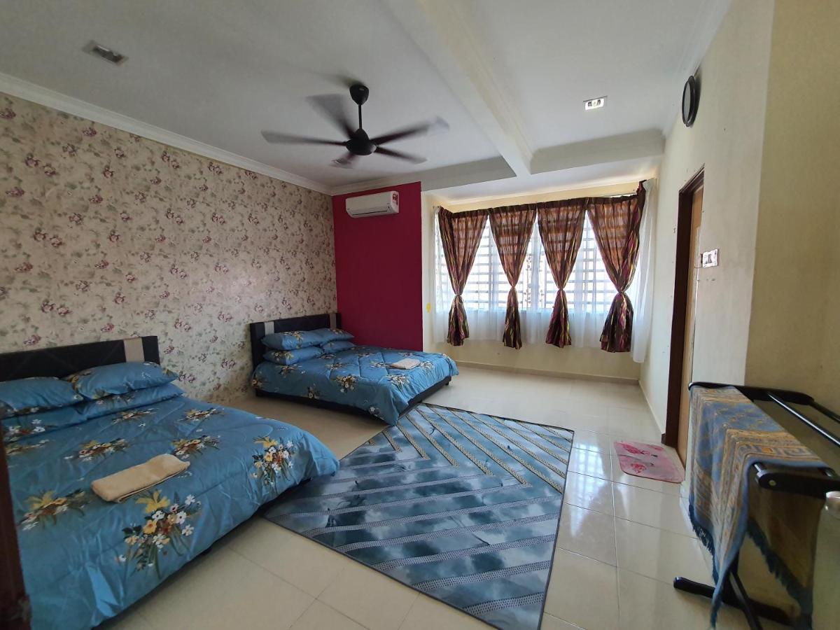 Simple Homestay Kemaman Terengganu Chukai Exterior foto